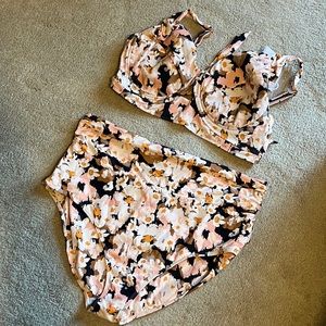 NWT ALULU floral two piece bathing suit - US 18